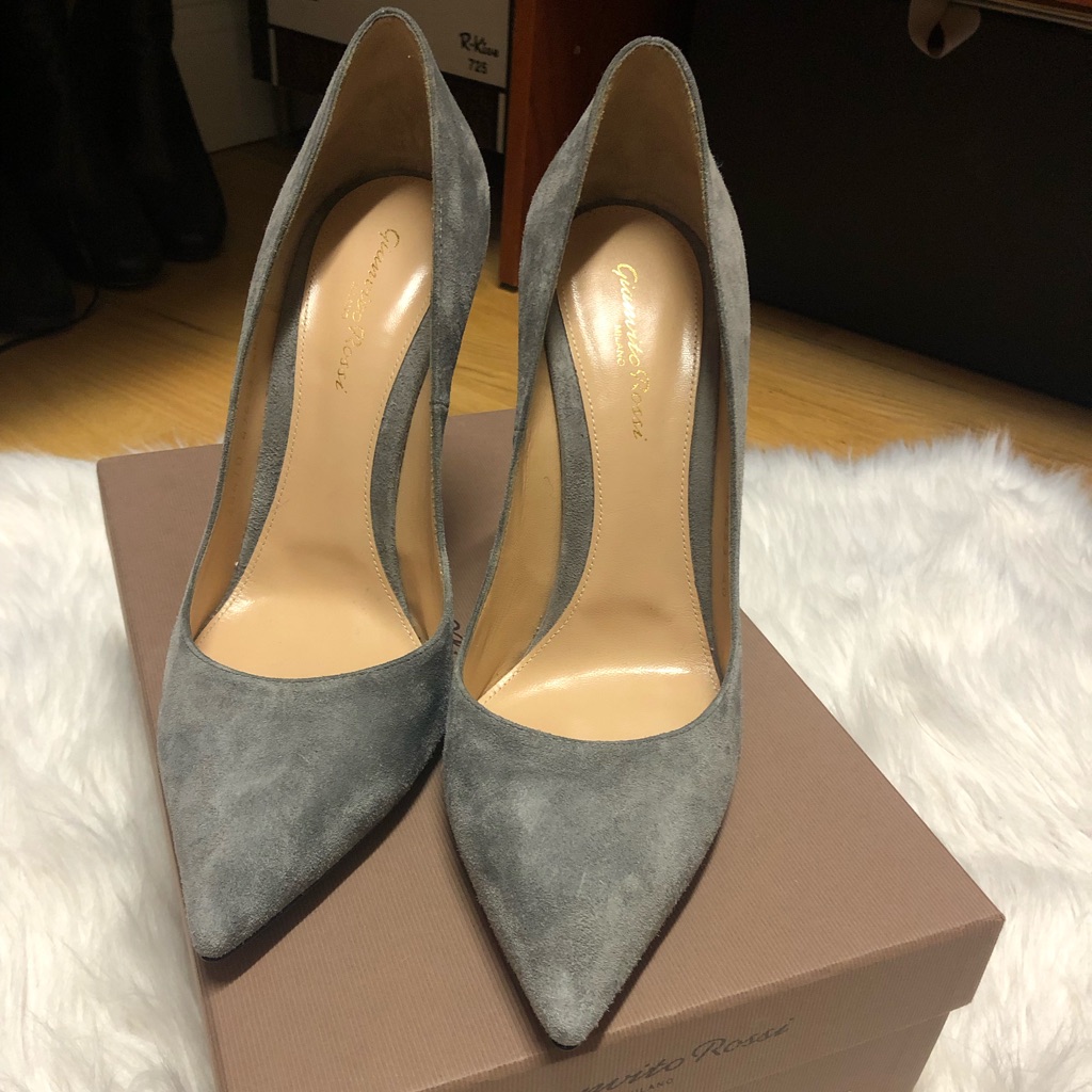 Brand New Gianvito Rossi Gray Suede Shoe